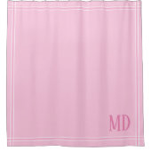 Licht Roze en Wit Gestreepte Aangepaste Initialen Douchegordijn (Voorkant)