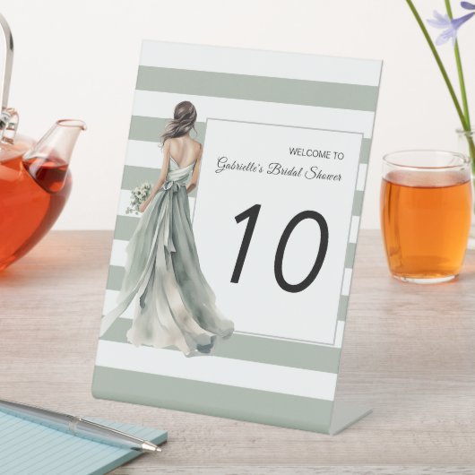 Licht Sage Groen Boho Strepen Vrijgezellenfeest Reclamebord Met Voetstuk (Insitu)