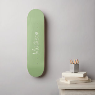Licht saliegroen effen kleur met naam persoonlijk skateboard