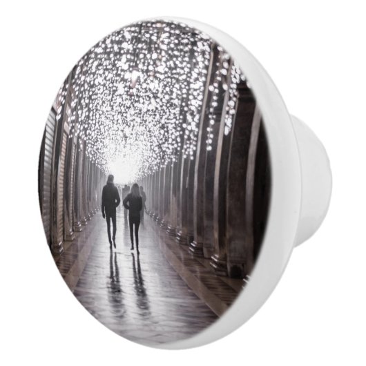 Licht, schaduwen en symmetrie - sepia keramische knop (Rechts)