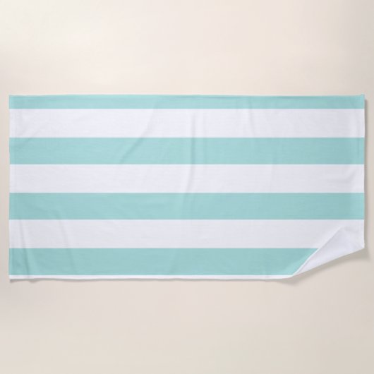 Licht turquoise en wit brede horizontale strepen strandlaken (Voorkant)