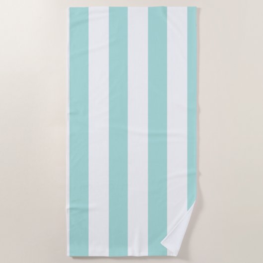 Licht turquoise en wit brede horizontale strepen strandlaken (Voorkant)