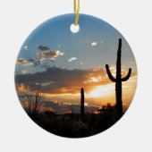 Licht vervaagt in een blade keramisch ornament (Voorkant)