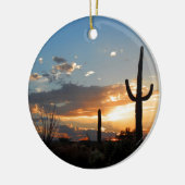 Licht vervaagt in een blade keramisch ornament (Links)