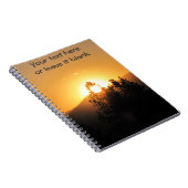 Licht voor inspiratie Heldere zonsondergang door d Notitieboek (Rechterzijde)
