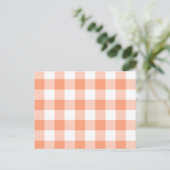 Licht Zalm Gingham Patroon Briefkaart (Staand voorkant)