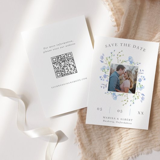 Lichtblauw Bloemen Lijst Foto QR Code Save The Date