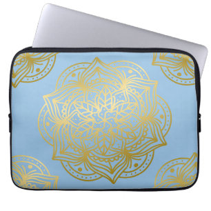 Lichtblauw en Goud Mandala Patroon Verpakking Papi Laptop Sleeve