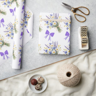 Lichtblauw en lavendel bloemengeschenk cadeaupapier