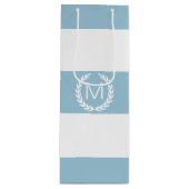 Lichtblauw en wit brede streep met monogram wijn cadeautas (Voorkant)