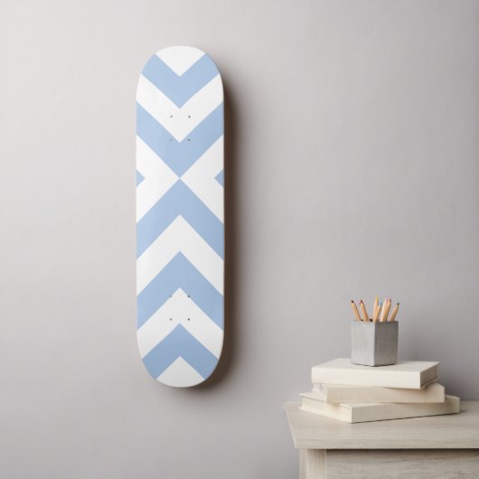 Lichtblauw en witte Chevrons Skateboard (Muurkunst)