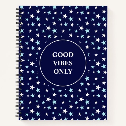 Lichtblauw en witte sterren op Navy Blue Notitieboek (Voorkant)