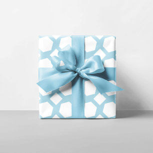 Lichtblauw en witte veelhoeken cadeaupapier