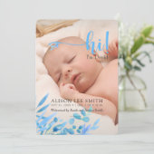 Lichtblauw "Hi" met bladeren geboorte Aankondiging (Staand voorkant)