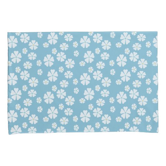 Lichtblauw kanteltje met witte bloemen kussensloop (Voorkant-Rechts)