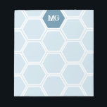 Lichtblauw Monogram Hexagon Honing Kam Patroon Notitieblok<br><div class="desc">Monogram notitieblok in lichtblauw met je initialen in een rustiek noodlijdend lettertype. Honingraat notitieblok gepersonaliseerd met je initialen in het wit tegen een blauwe zeshoek.</div>