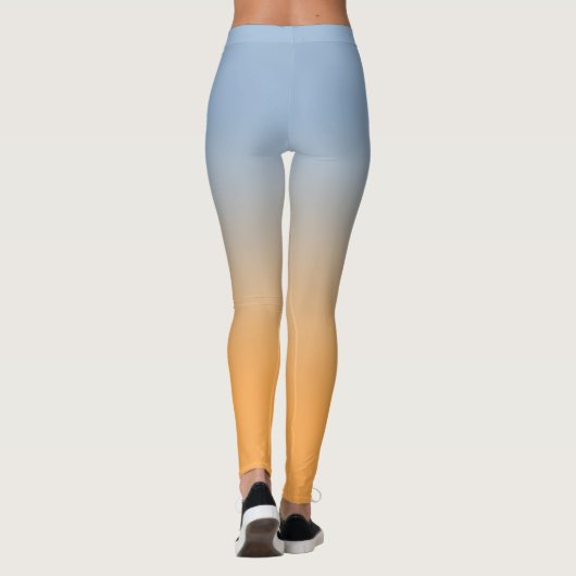 Lichtblauw tot Oranje gradiënt Elegant Monogram Leggings (Achterkant)