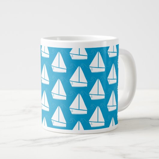 Lichtblauw zeilbootpatroon grote koffiekop (Voorkant rechts)