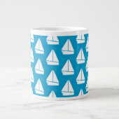 Lichtblauw zeilbootpatroon grote koffiekop (Voorkant)