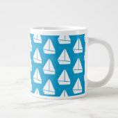 Lichtblauw zeilbootpatroon grote koffiekop (Rechts)