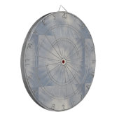 Lichtblauwe achtergrond dartbord (Voorkant Links)