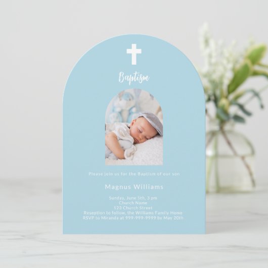 Lichtblauwe babyjongen foto boog Doopsel Kaart (Staand voorkant)