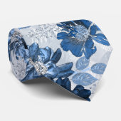 Lichtblauwe, donkerblauwe bloemen op lichtgrijs stropdas (Opgerold)