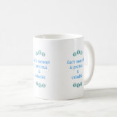 Lichtblauwe edelstenen op wit koffiemok (Voorkant rechts)