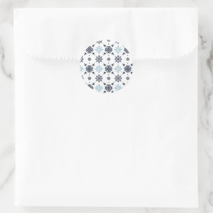 Lichtblauwe en witte sneeuwvlok ronde sticker