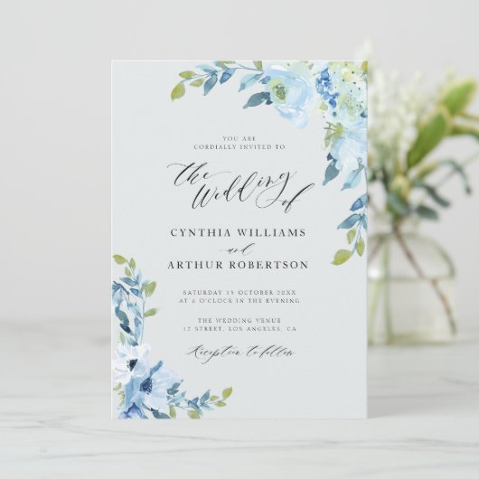 lichtblauwe florale bruiloft kaart (Staand voorkant)