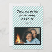Lichtblauwe gestreepte Save the Date platte fotoka (Achterkant)