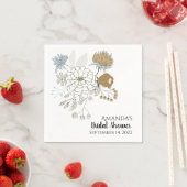 Lichtblauwe grijze zige zomerbloemen servet (Insitu)