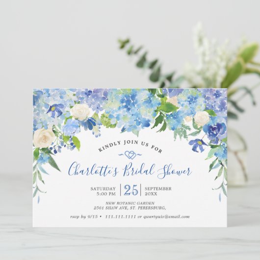 Lichtblauwe Hydrangea Bruiloft Feest Kaart (Staand voorkant)