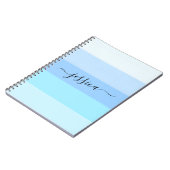 Lichtblauwe strepen script naam notitieboek (Linkerzijde)