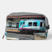 Lichtblauwe trein toilettasje (Achterkant)