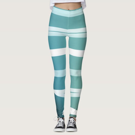 Lichtblauwe zomerleggins met viooltjes Leggings (Voorkant)