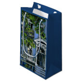 Lichtbollen van binnen klein cadeauzakje (Voorkant Gekanteld)