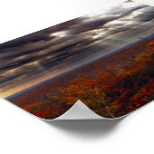 Lichte balken in wolken in het staatsbos van Lacka Poster (Hoek)