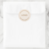 Lichte beige linnen textuur gepersonaliseerde teks ronde sticker (Tas)