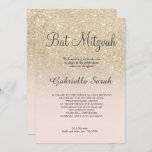 lichte goudfaux roze ombre Bat Mitzvah Kaart<br><div class="desc">Een moderne,  originele en eenvoudige faux lichte glitter ombre Bat Mitzvah-uitnodiging op een volledig aanpasbare zwart-roze achtergrond</div>