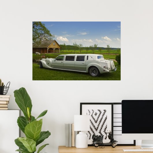 Lichte limousine in de weide poster (Thuiskantoor)