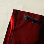 Lichte rode en donkere krommen op een donkere acht strandlaken (In situ)