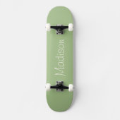 Lichte Sage Groene Stevige Kleur met Naam Persoonlijk Skateboard (Voorkant)