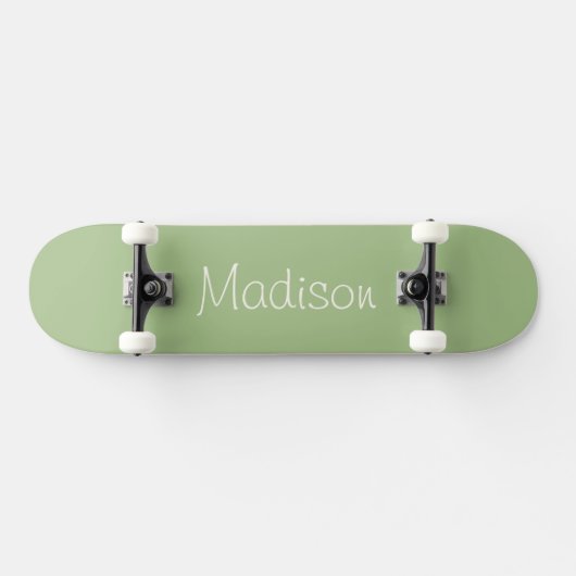 Lichte Sage Groene Stevige Kleur met Naam Persoonlijk Skateboard (Horizontaal)