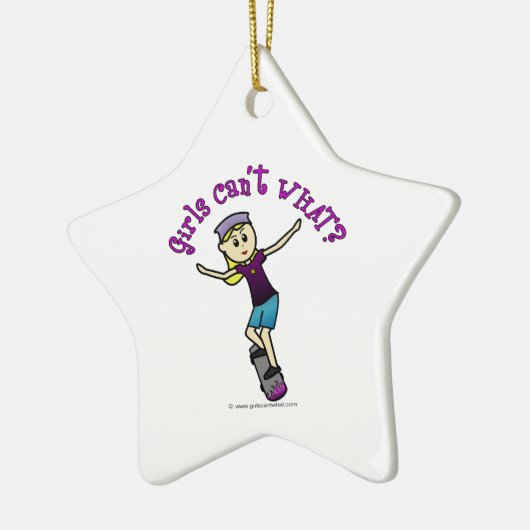 Lichte skateboarder keramisch ornament (Links)