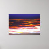 Lichte treinen van het passeerverkeer op de weg canvas afdruk (Voorkant)