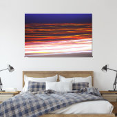 Lichte treinen van het passeerverkeer op de weg canvas afdruk (Insitu (Slaapkamer))