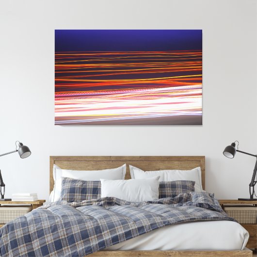 Lichte treinen van het passeerverkeer op de weg canvas afdruk (Insitu (Slaapkamer))