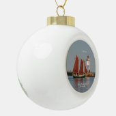 Lichte versiering van Hjordis en Grand Marais Keramische Bal Ornament (Links)