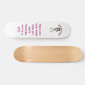 Lichte vrouwelijke krijgskunst skateboard (Horizontaal)